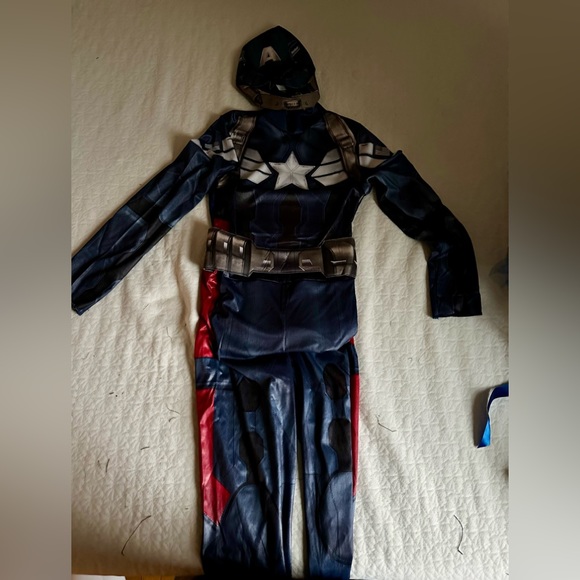 captain America  Costume - Picture 2 of 3